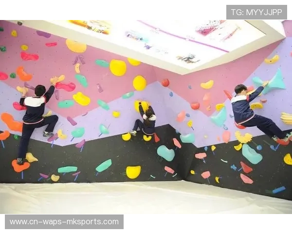 攀岩小将首次参赛就强势登顶，教练惊呼宝藏来了